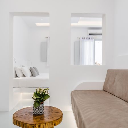 Serenita Luxury Suites Akrotírion المظهر الخارجي الصورة