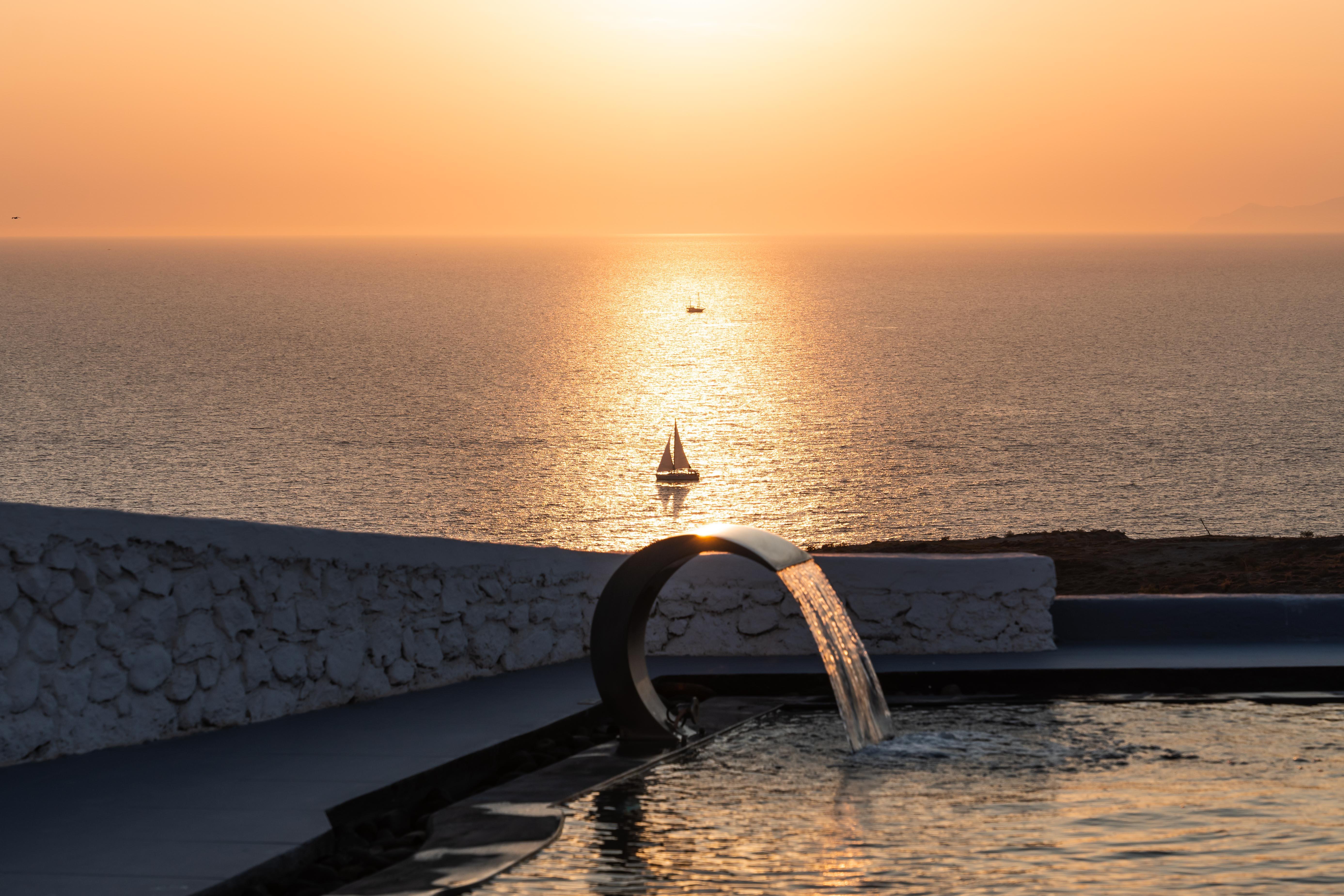 Serenita Luxury Suites Akrotírion المظهر الخارجي الصورة