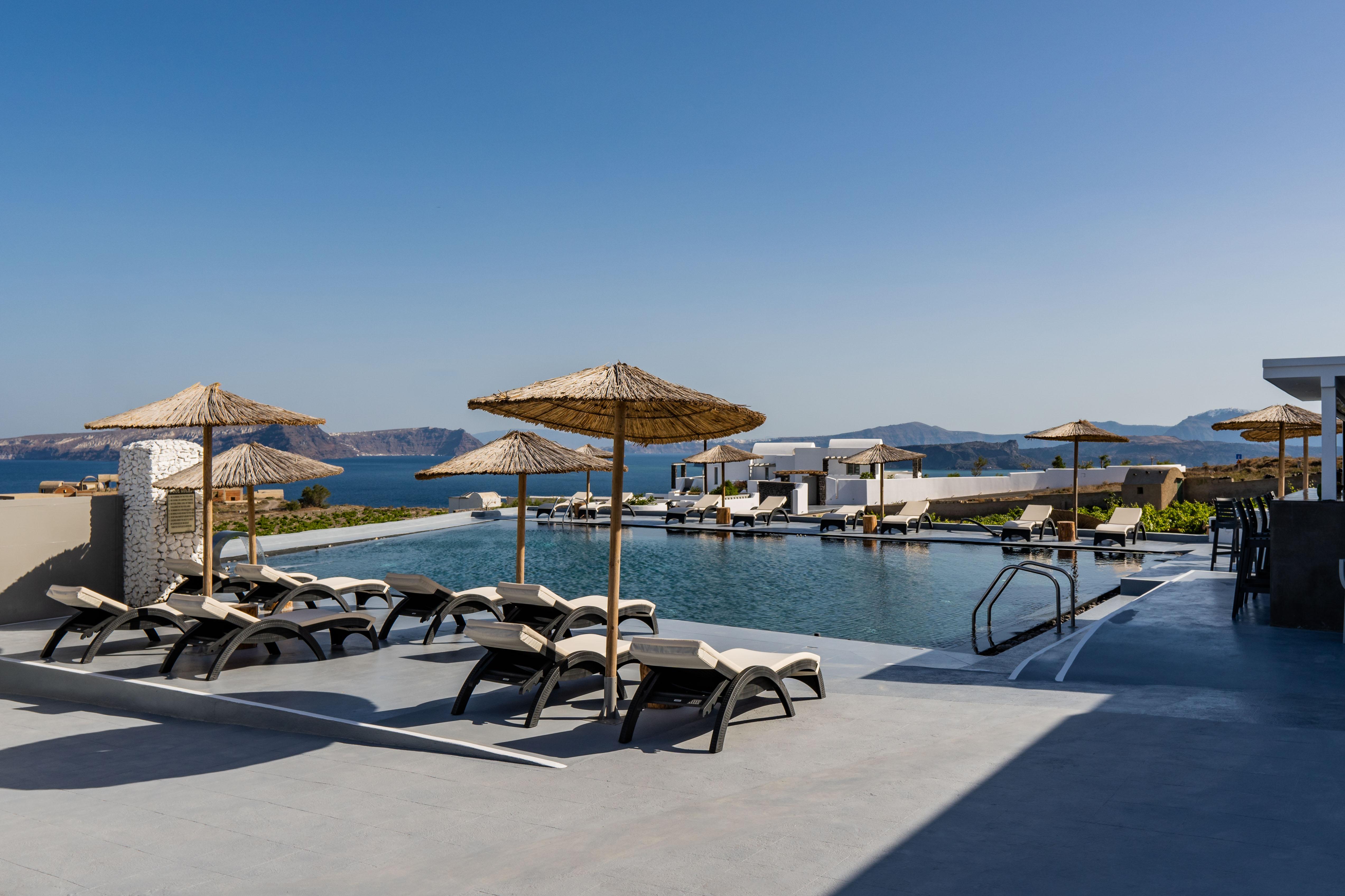 Serenita Luxury Suites Akrotírion المظهر الخارجي الصورة